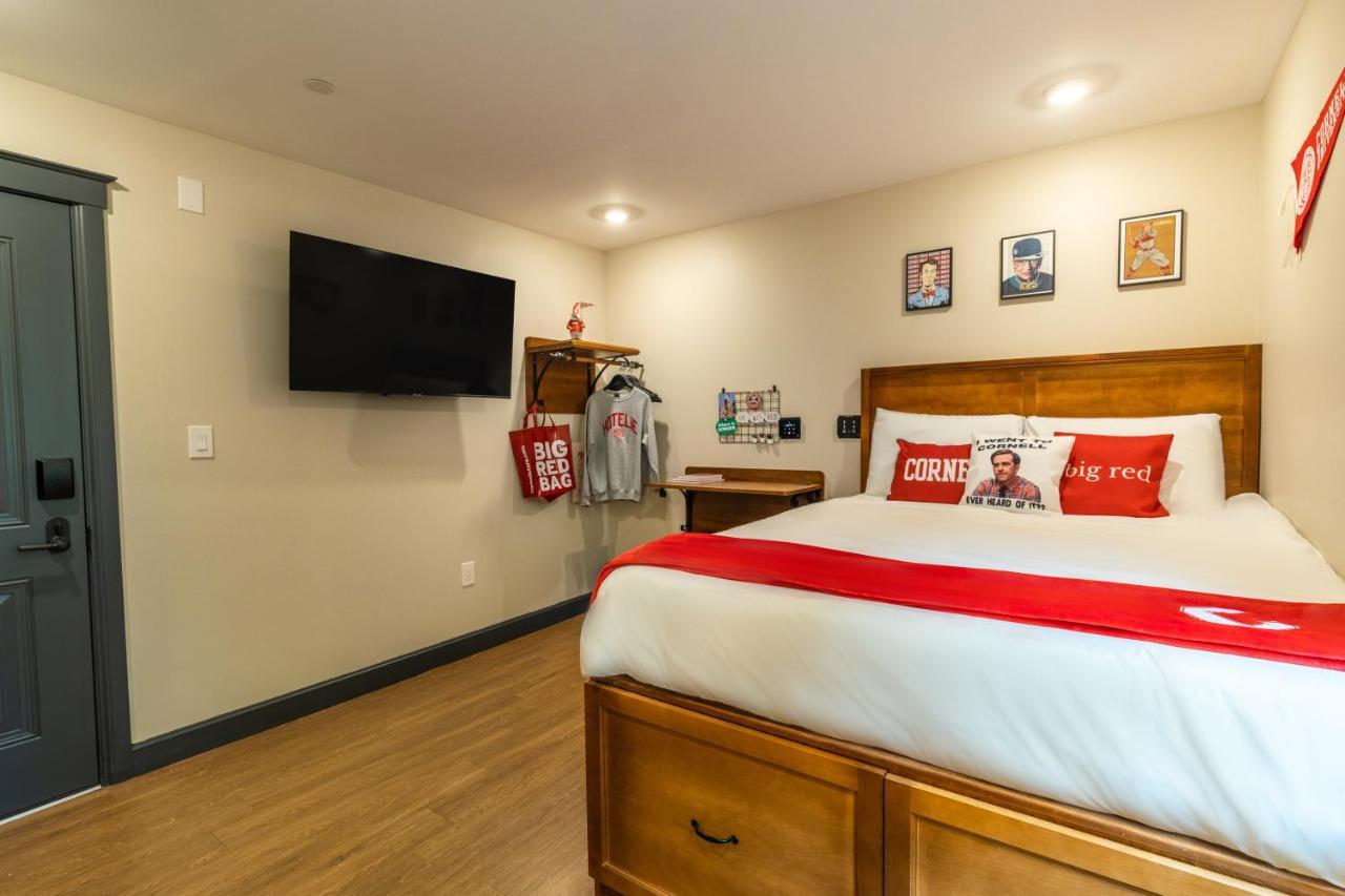 The Dorm Hotel Ithaca Esterno foto