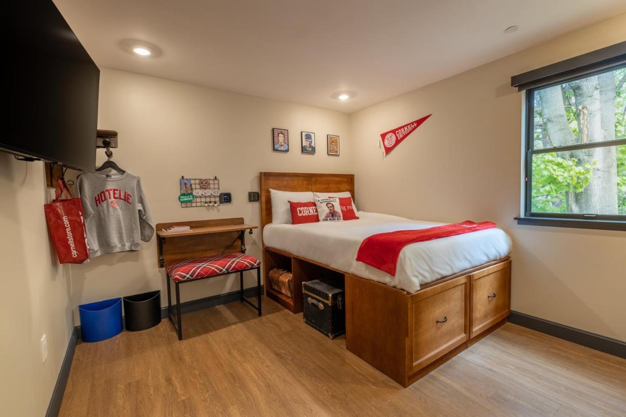 The Dorm Hotel Ithaca Esterno foto