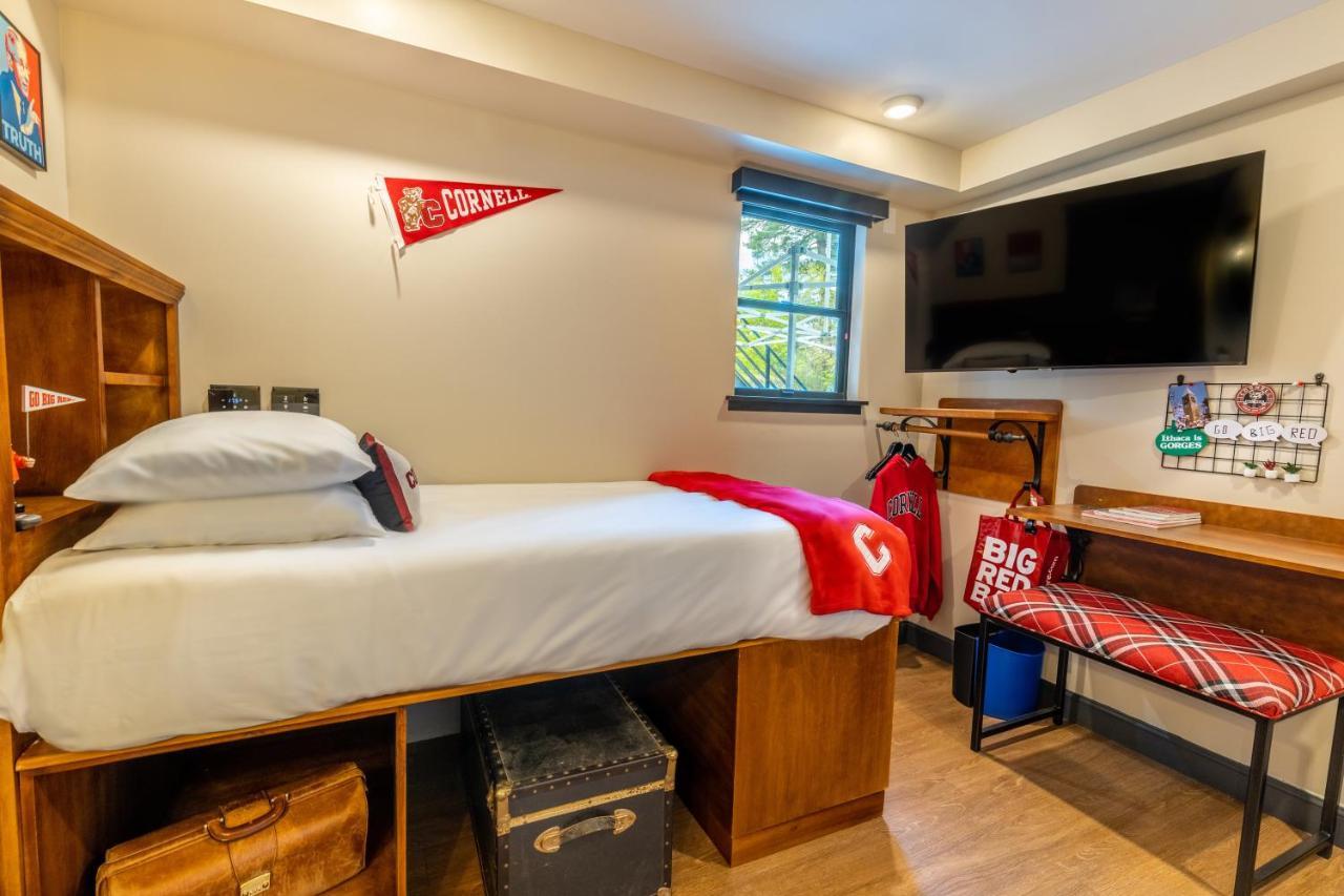 The Dorm Hotel Ithaca Esterno foto