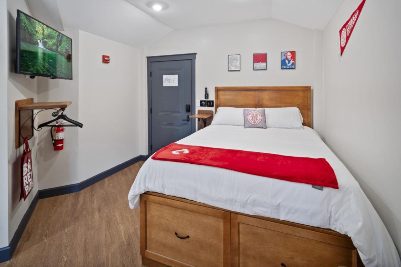 The Dorm Hotel Ithaca Esterno foto